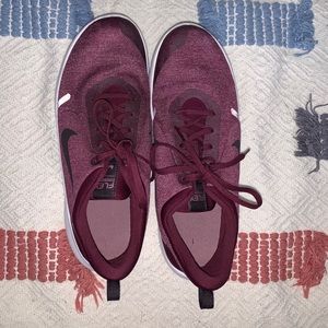 Nike Shoes (Flex Experience 8)